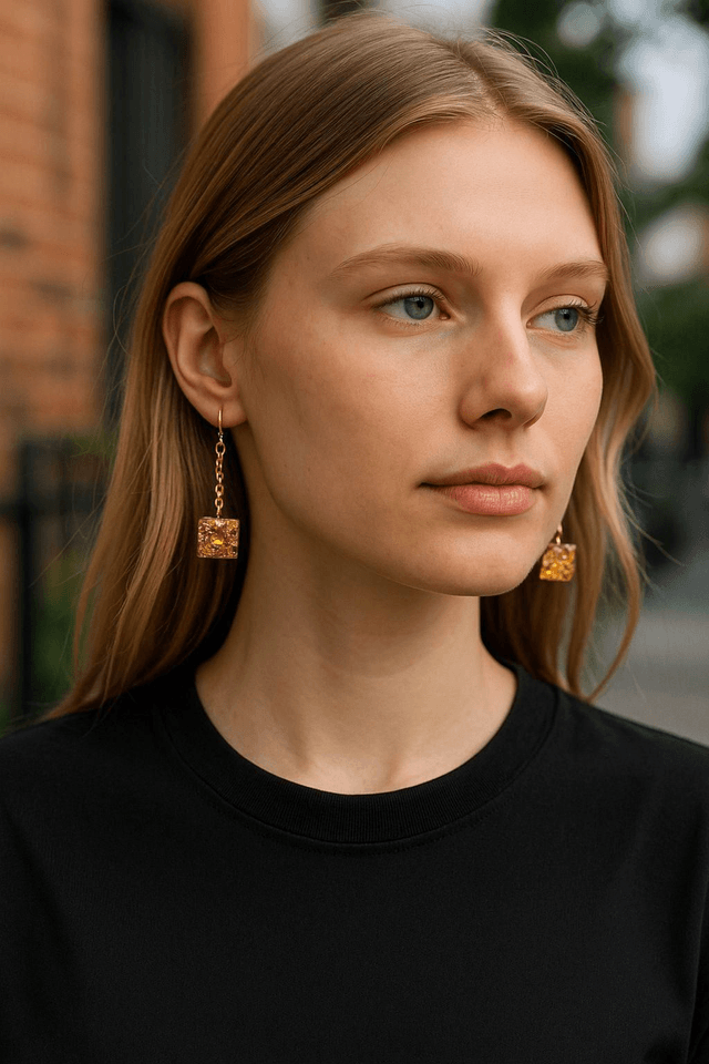 Boucles d'oreilles en résine uv, hypoallergénique fait main 