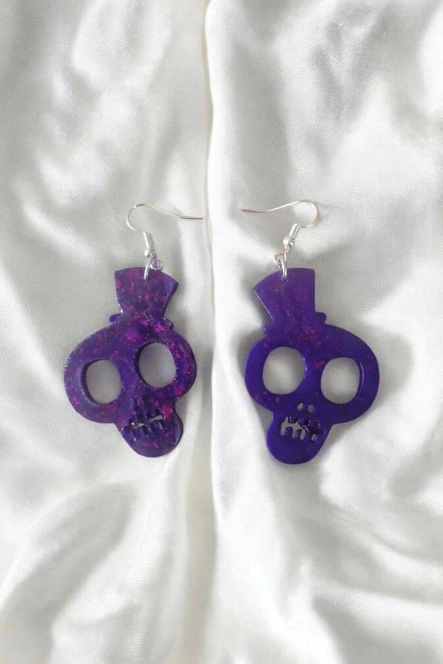 Boucles d'oreilles en résine uv, hypoallergénique fait main 
