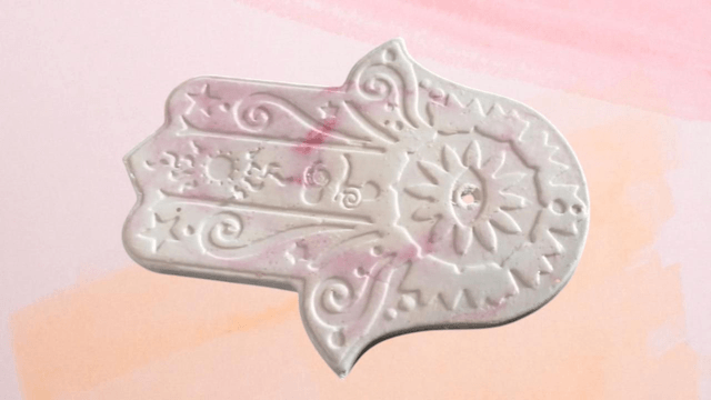 Porte encens artisanal en forme de main, personnalisable 