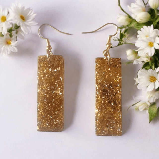 Boucles d'oreilles artisanales en résine uv, hypoallergénique fait main en France 