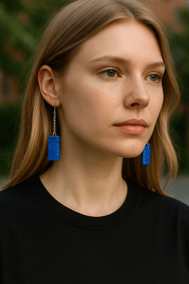 Boucles d'oreilles en résine uv, hypoallergénique fait main 