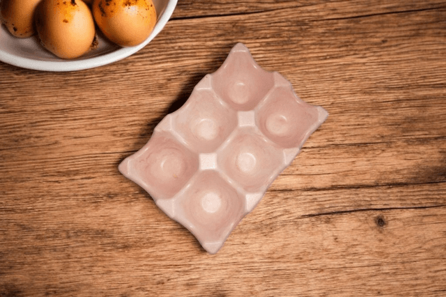 Boîte à œufs artisanale pour 6 oeufs, personnalisable 